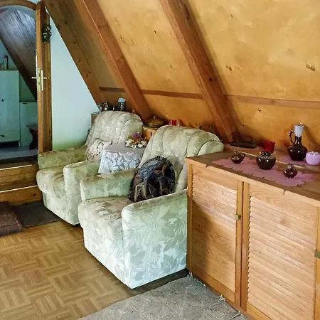 בית נופש 2 Bedroom Lovely In