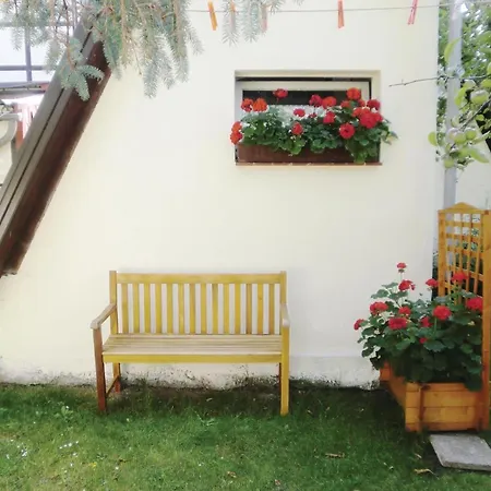 2 Bedroom Lovely In Сasa de vacaciones Badersleben