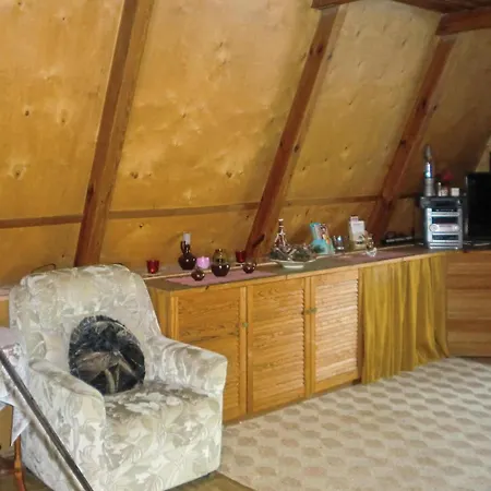 Сasa de vacaciones 2 Bedroom Lovely In