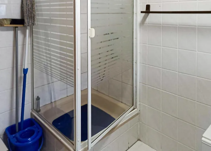 2 Bedroom Lovely In *